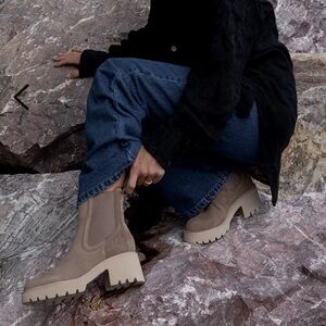 Dolce Vita Tattler Sole Boots